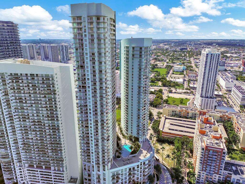 Quantum On The Bay at 1900 Bayshore Dr, Miami, FL 33132 - For Rent photo 60