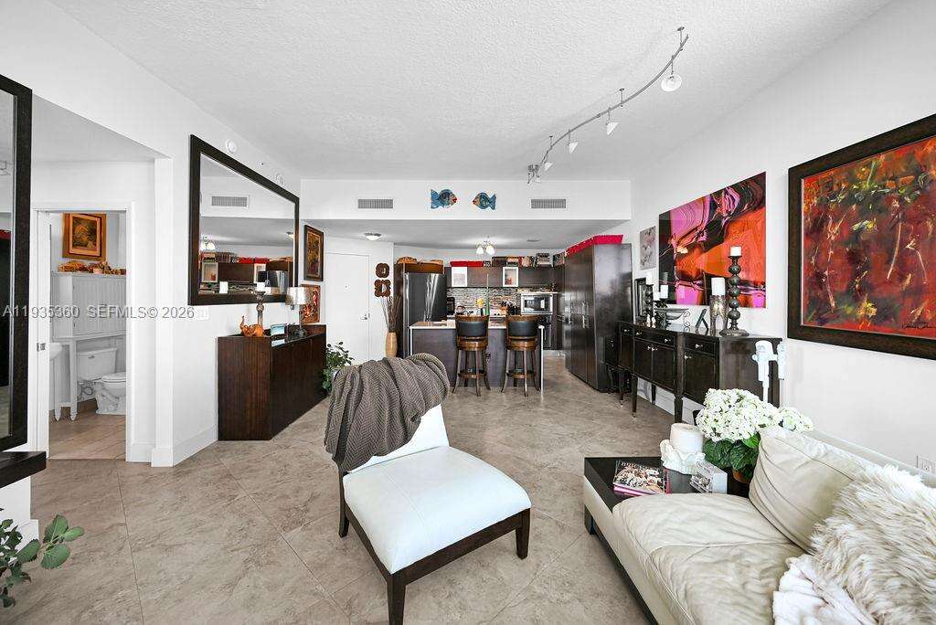 Quantum On The Bay at 1900 Bayshore Dr, Miami, FL 33132 - For Rent photo 7