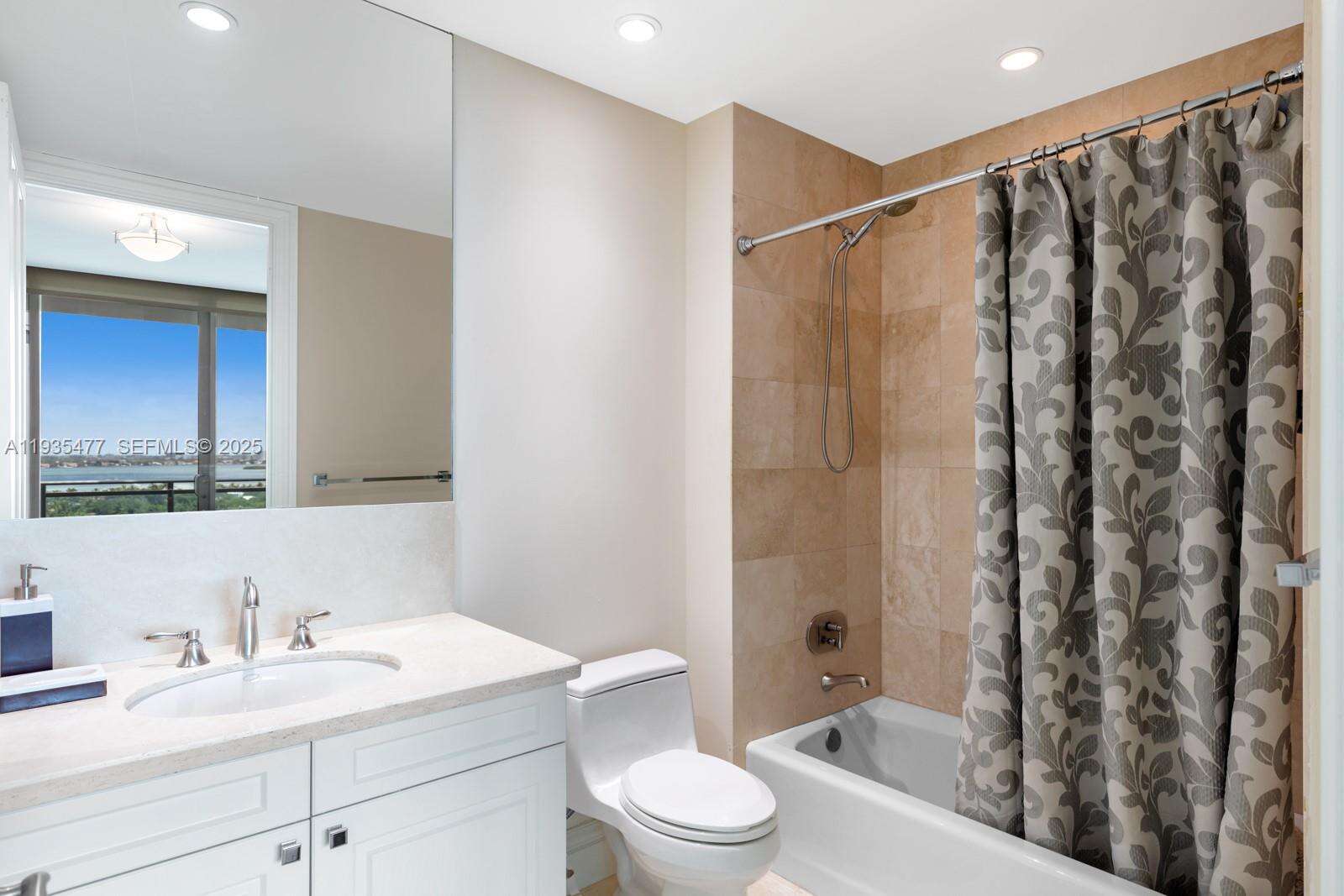 The Ritz Carlton Condos For Sale & Rent at 10295 Collins Ave, Bal Harbour, FL 33154 - For Rent photo 16