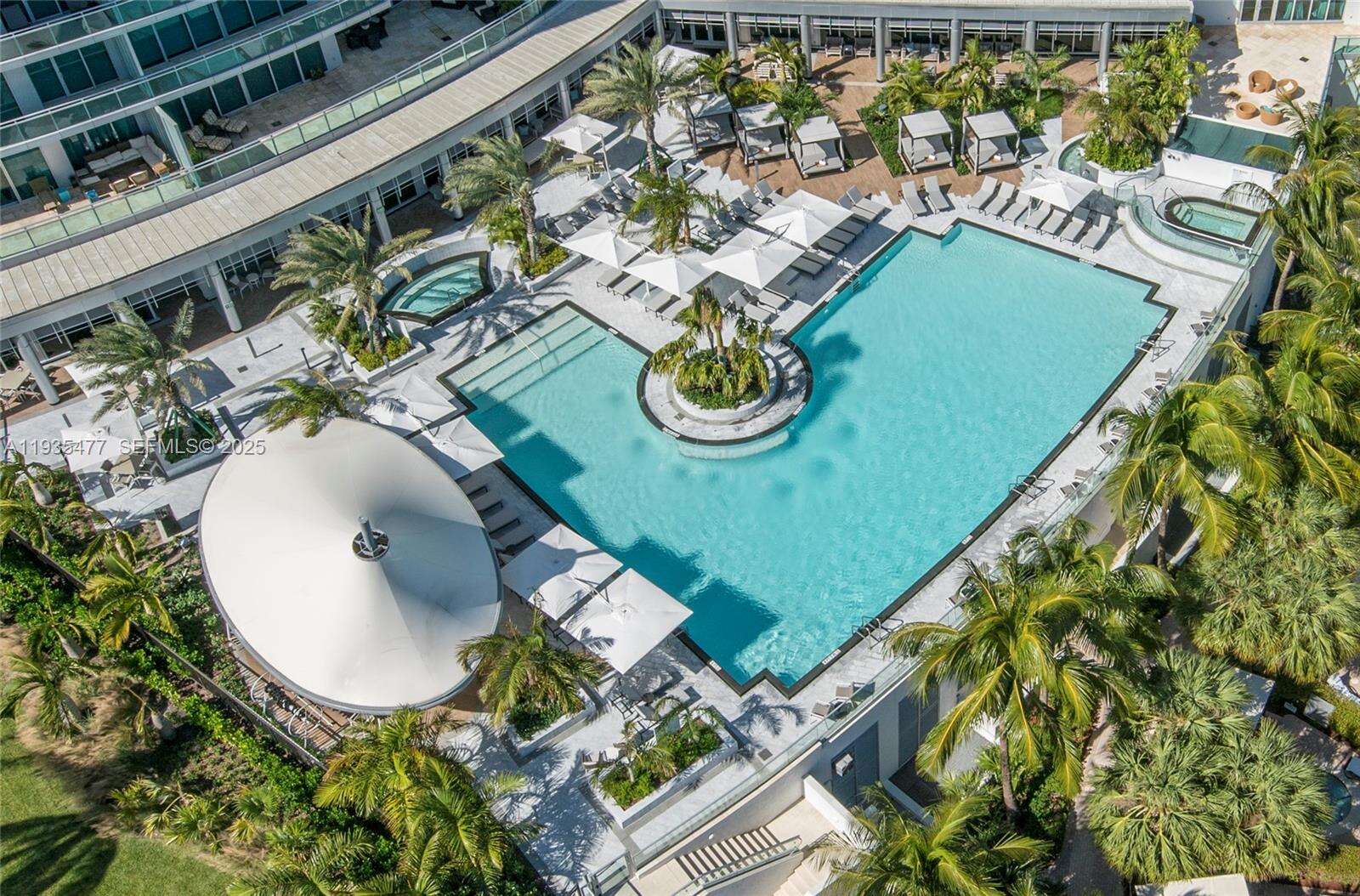 The Ritz Carlton Condos For Sale & Rent at 10295 Collins Ave, Bal Harbour, FL 33154 - For Rent photo 18