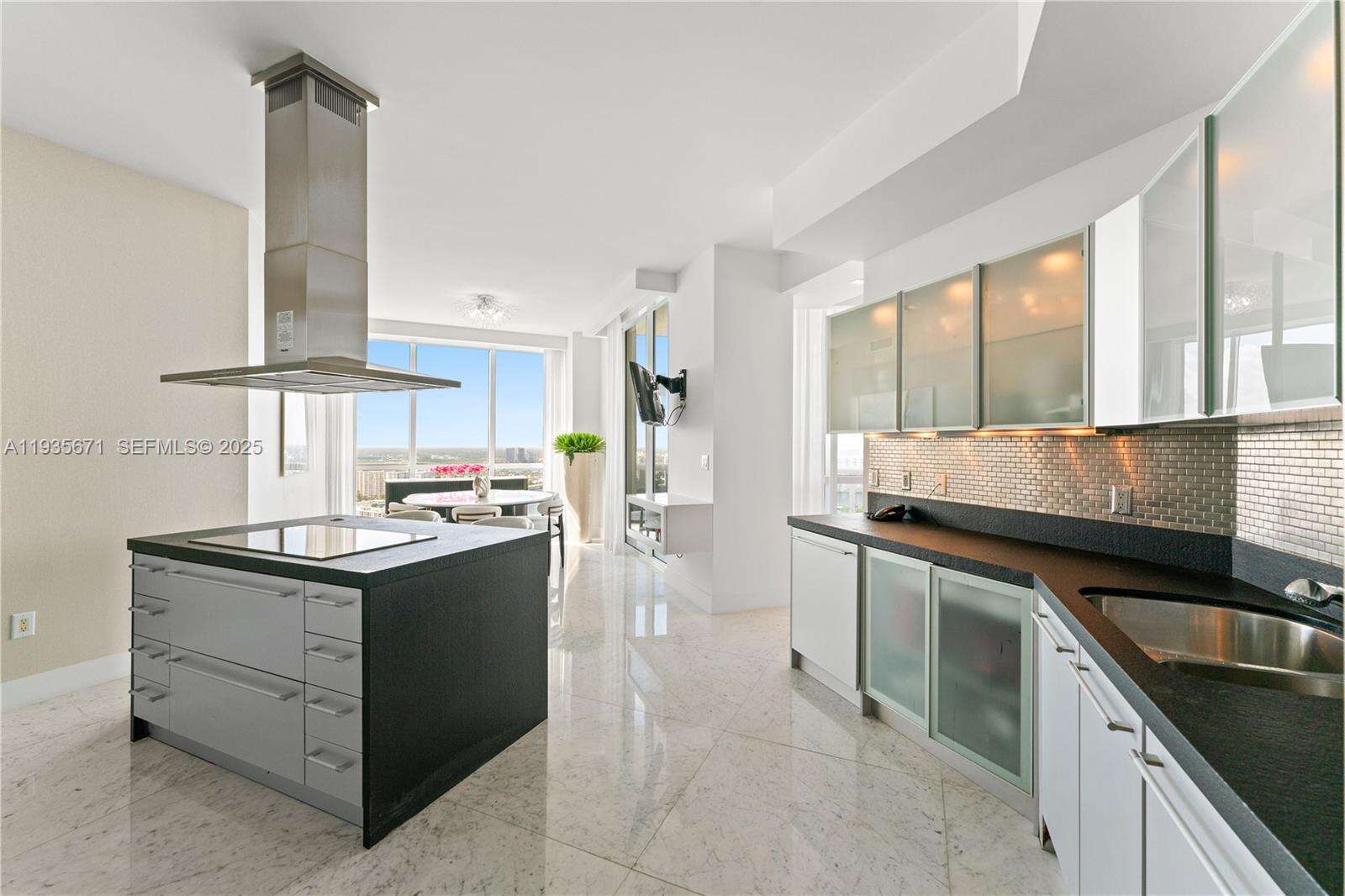 Trump Royale at 18201 Collins Ave, Sunny Isles Beach, FL 33160 - For Rent photo 11