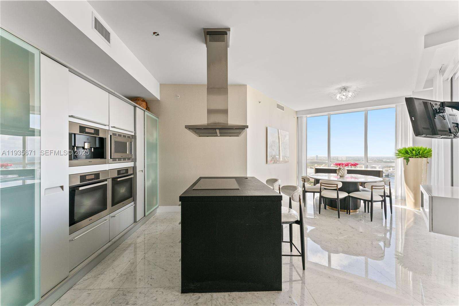 Trump Royale at 18201 Collins Ave, Sunny Isles Beach, FL 33160 - For Rent photo 10