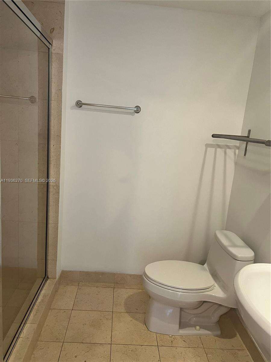 The Beach Club Two at 1830 Ocean Dr, Hallandale Beach, FL 33009 - For Rent photo 24
