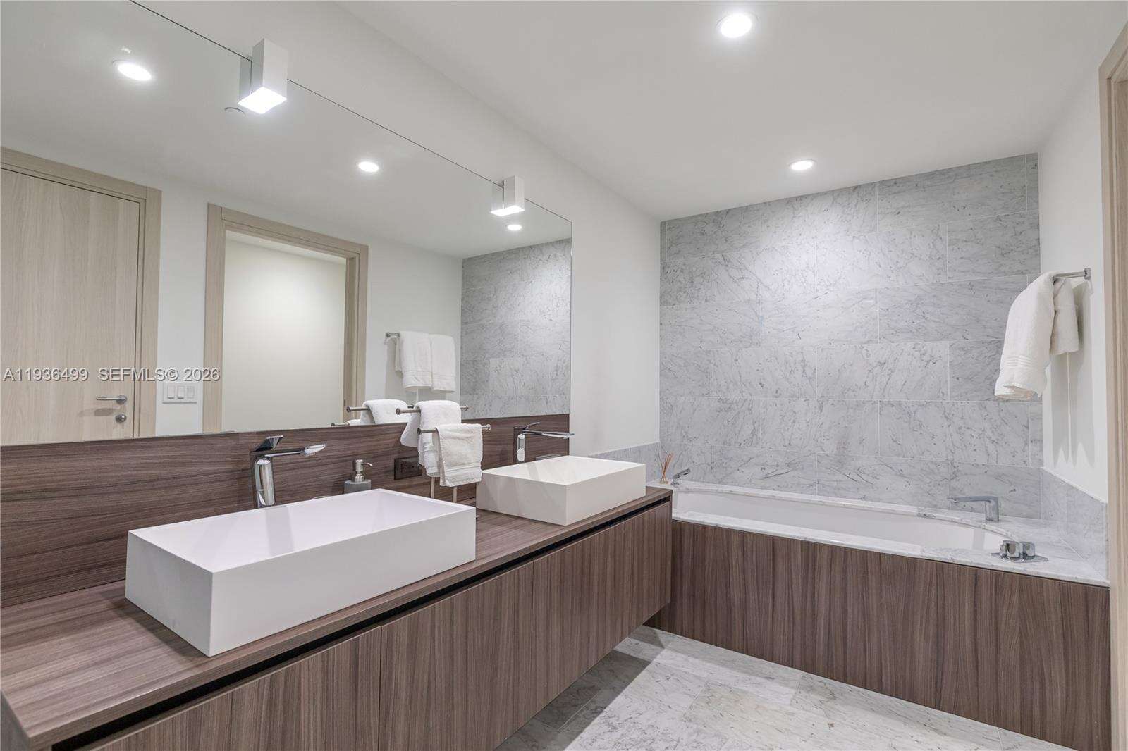 Brickell Flatiron at 1000 Brickell Plz, Miami, FL 33131 - For Rent photo 15