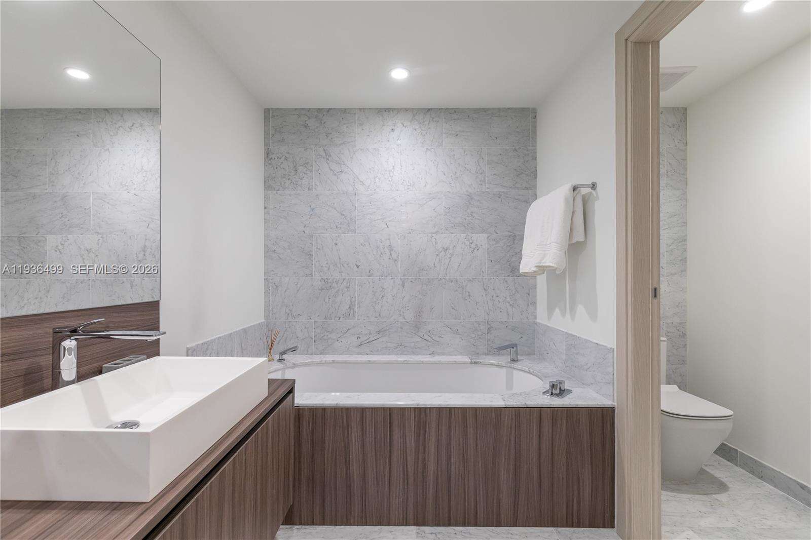 Brickell Flatiron at 1000 Brickell Plz, Miami, FL 33131 - For Rent photo 16