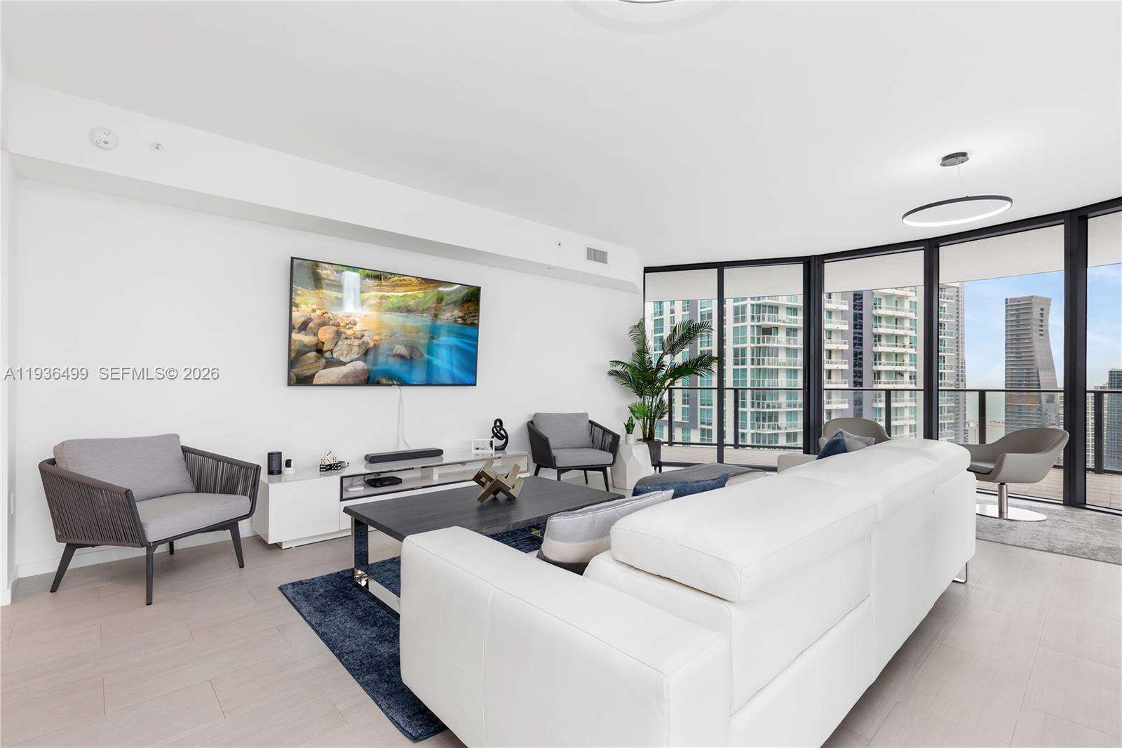 Brickell Flatiron at 1000 Brickell Plz, Miami, FL 33131 - For Rent photo 5