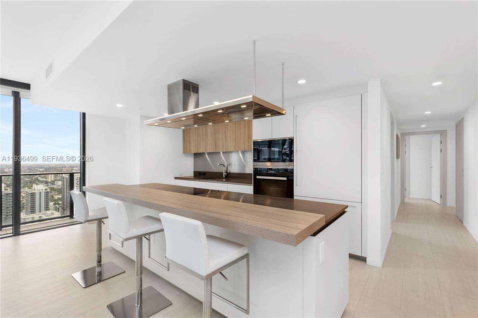 Brickell Flatiron at 1000 Brickell Plz, Miami, FL 33131 - For Rent photo 8
