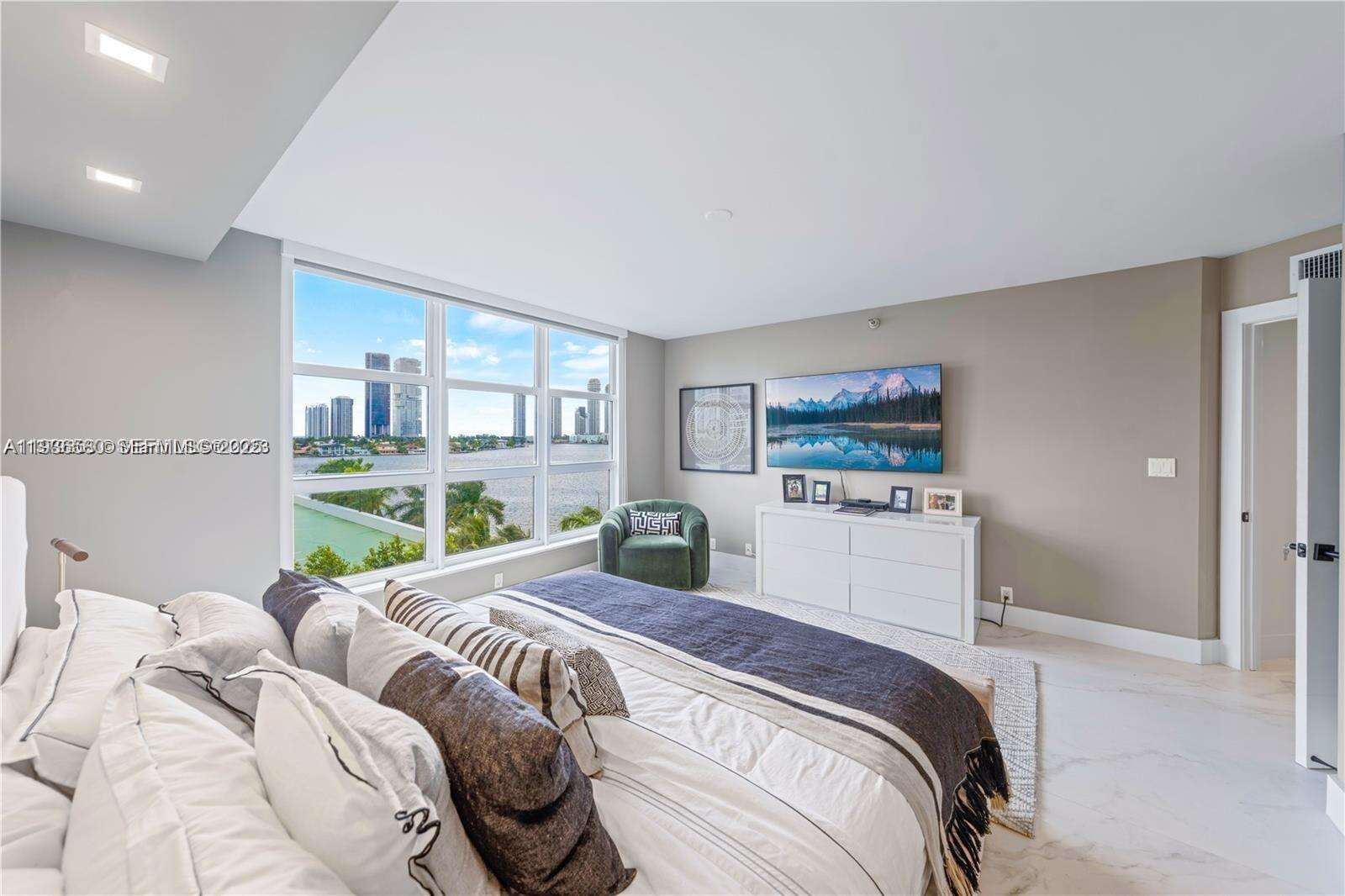 Mystic Pointe Tower 500 at 3530 Mystic Pointe Dr, Aventura, FL 33180 - For Rent photo 14