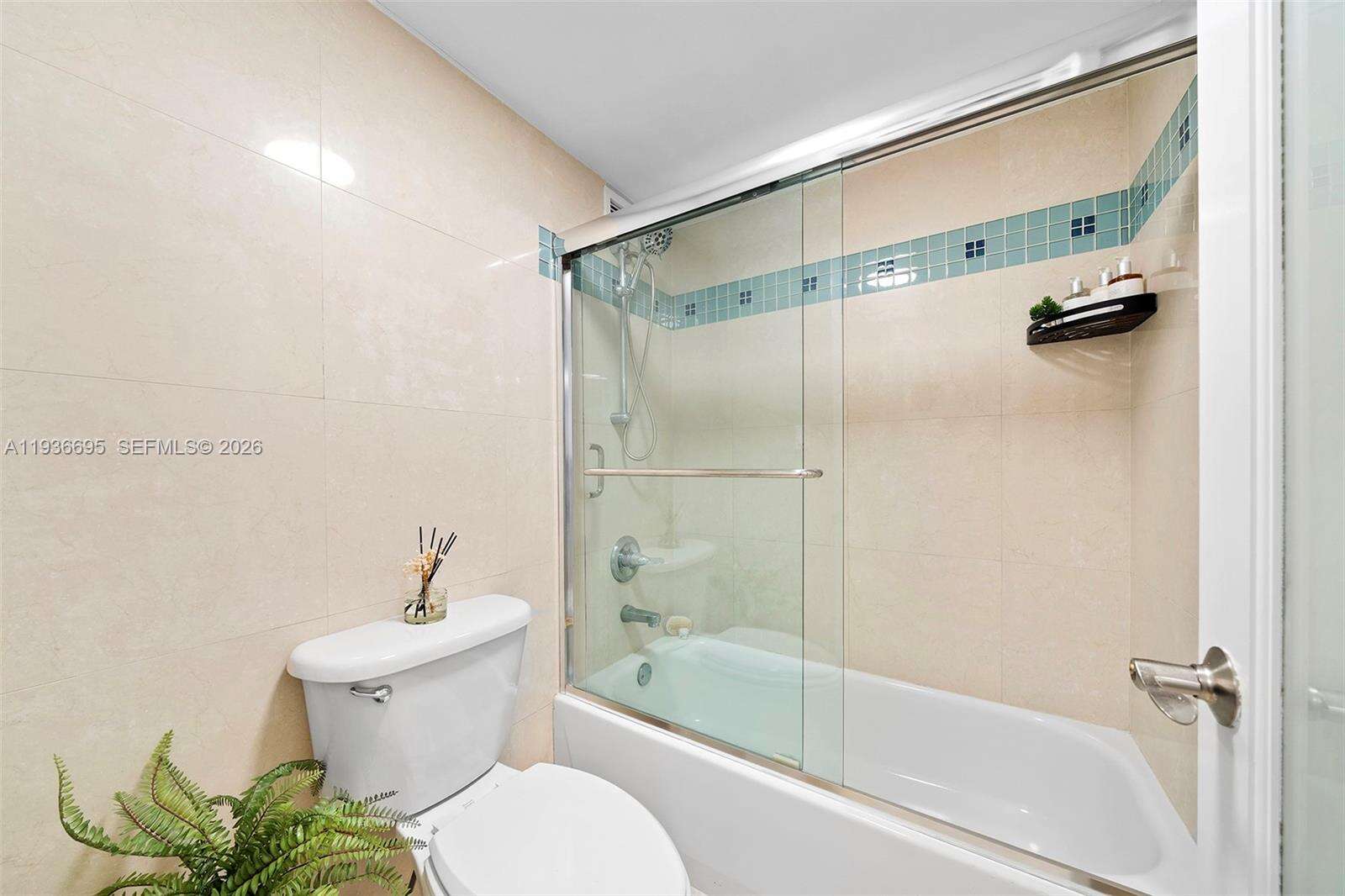 Roney Palace at 2301 Collins Ave, Miami Beach, FL 33139 - For Rent photo 41