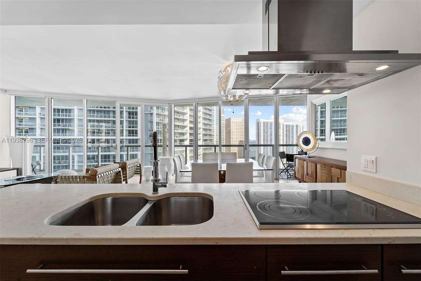 Icon Brickell 2 at 495 Brickell Ave, Miami, FL 33131 - For Rent photo 19