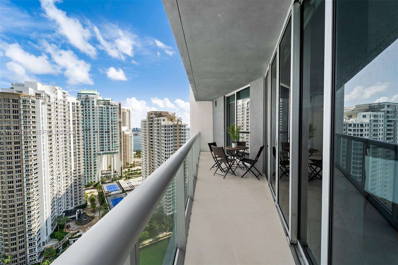 Icon Brickell 2 at 495 Brickell Ave, Miami, FL 33131 - For Rent photo 23