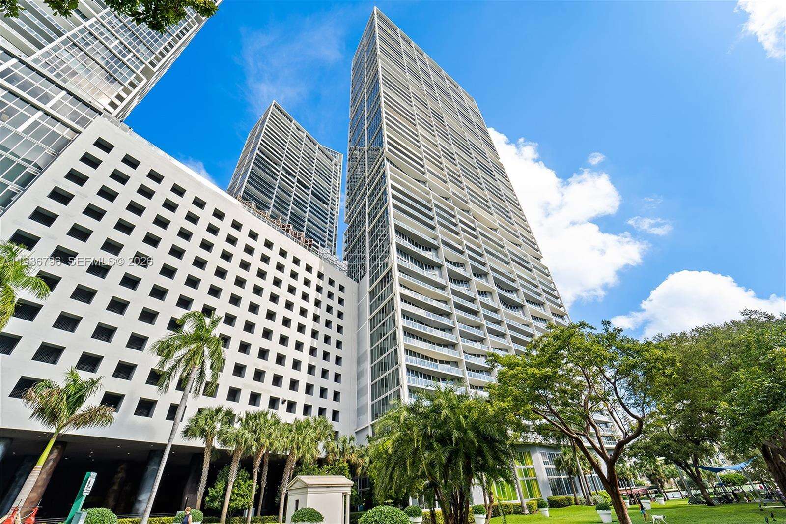 Icon Brickell 2 at 495 Brickell Ave, Miami, FL 33131 - For Rent photo 28