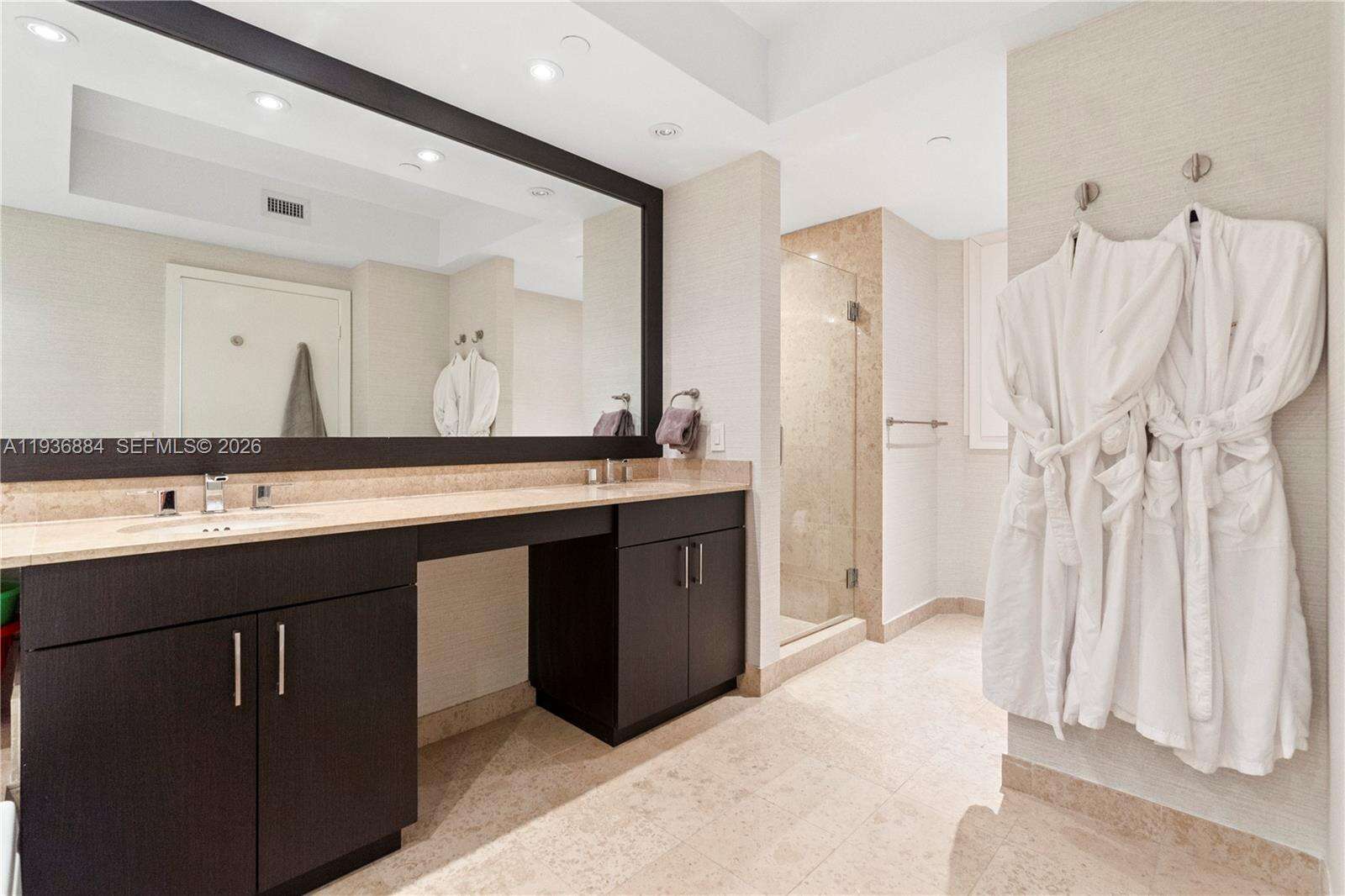 Blue Diamond at 4779 Collins Ave, Miami Beach, FL 33140 - For Rent photo 25