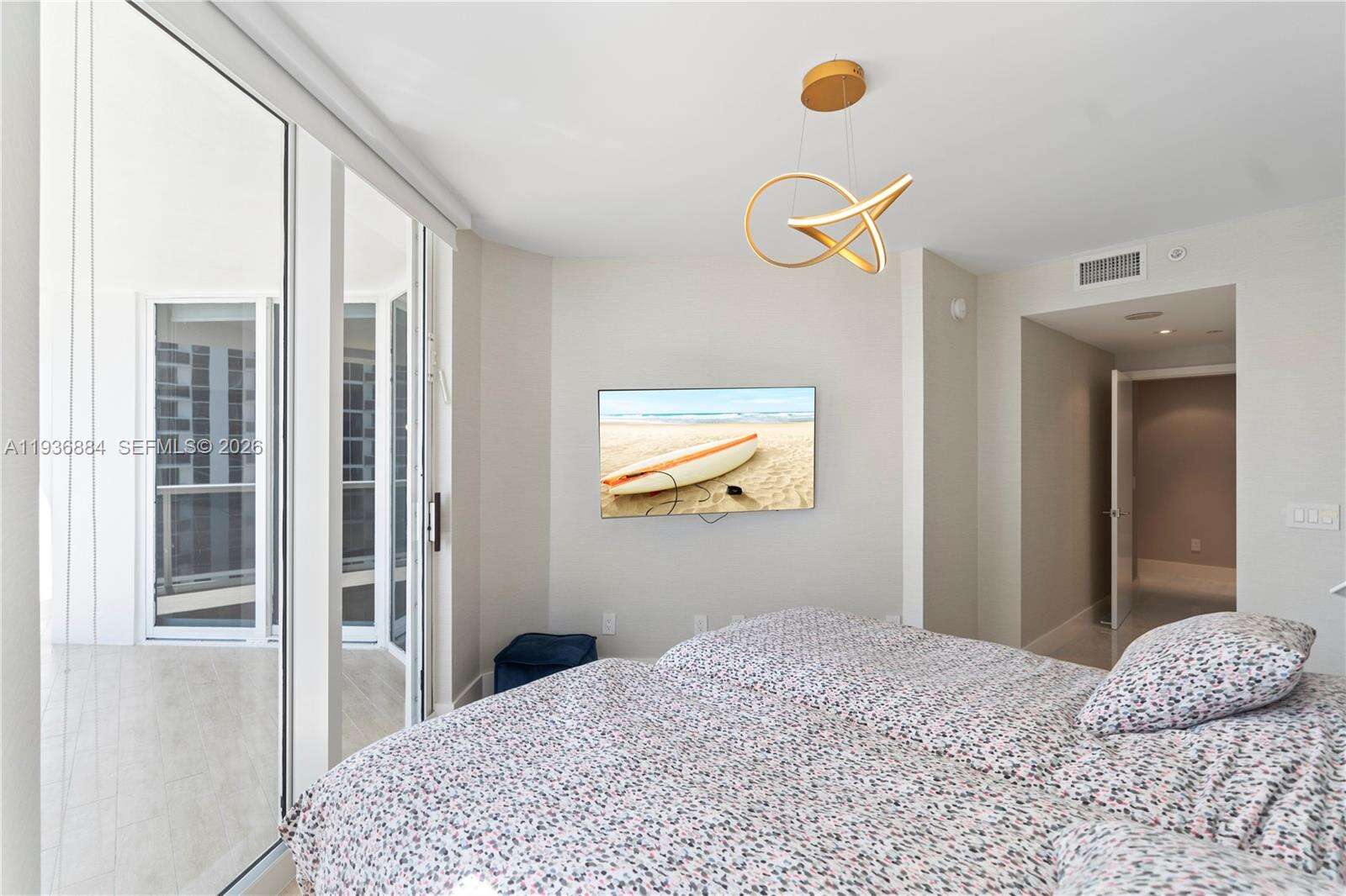 Blue Diamond at 4779 Collins Ave, Miami Beach, FL 33140 - For Rent photo 29