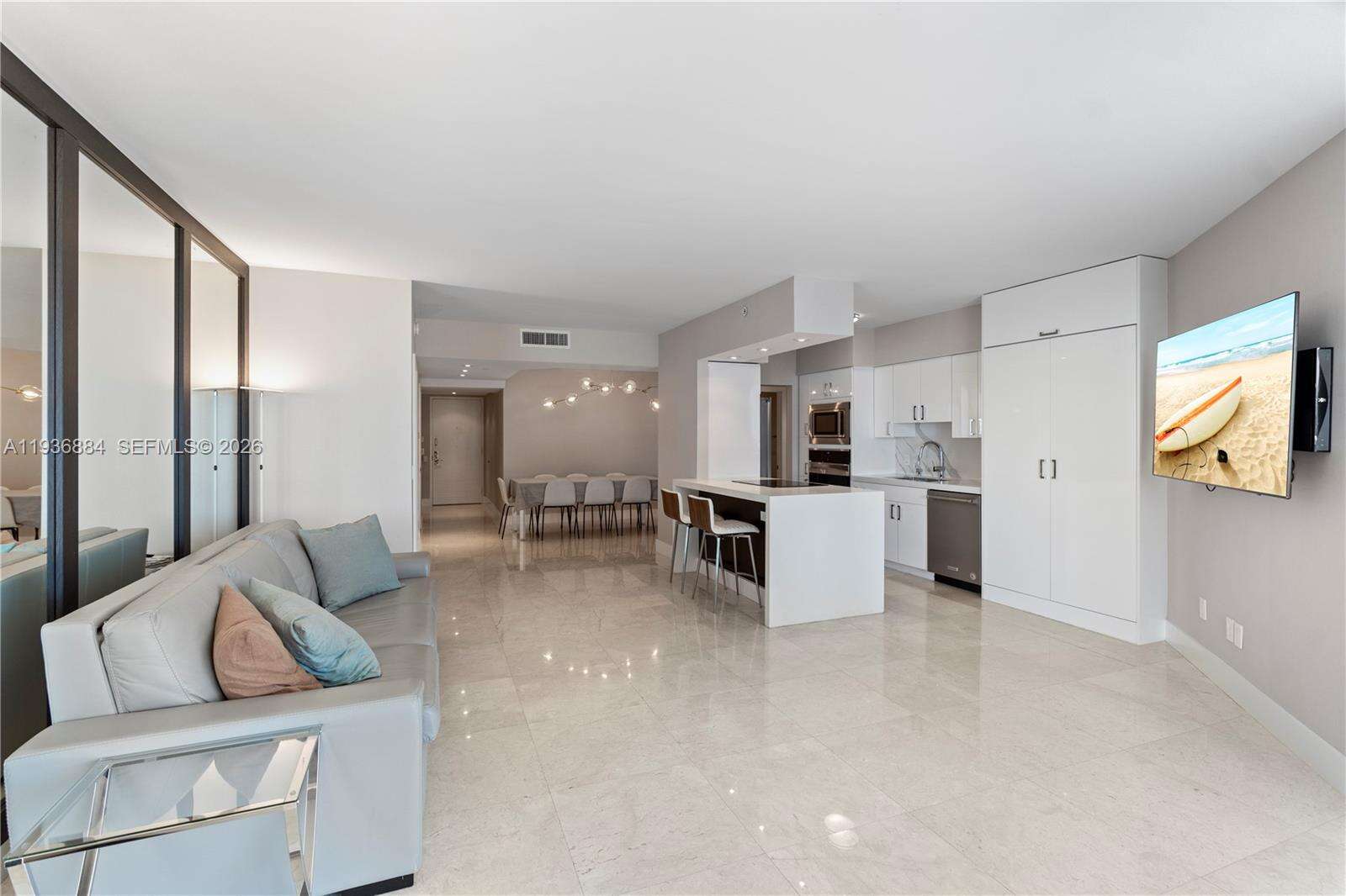 Blue Diamond at 4779 Collins Ave, Miami Beach, FL 33140 - For Rent photo 5