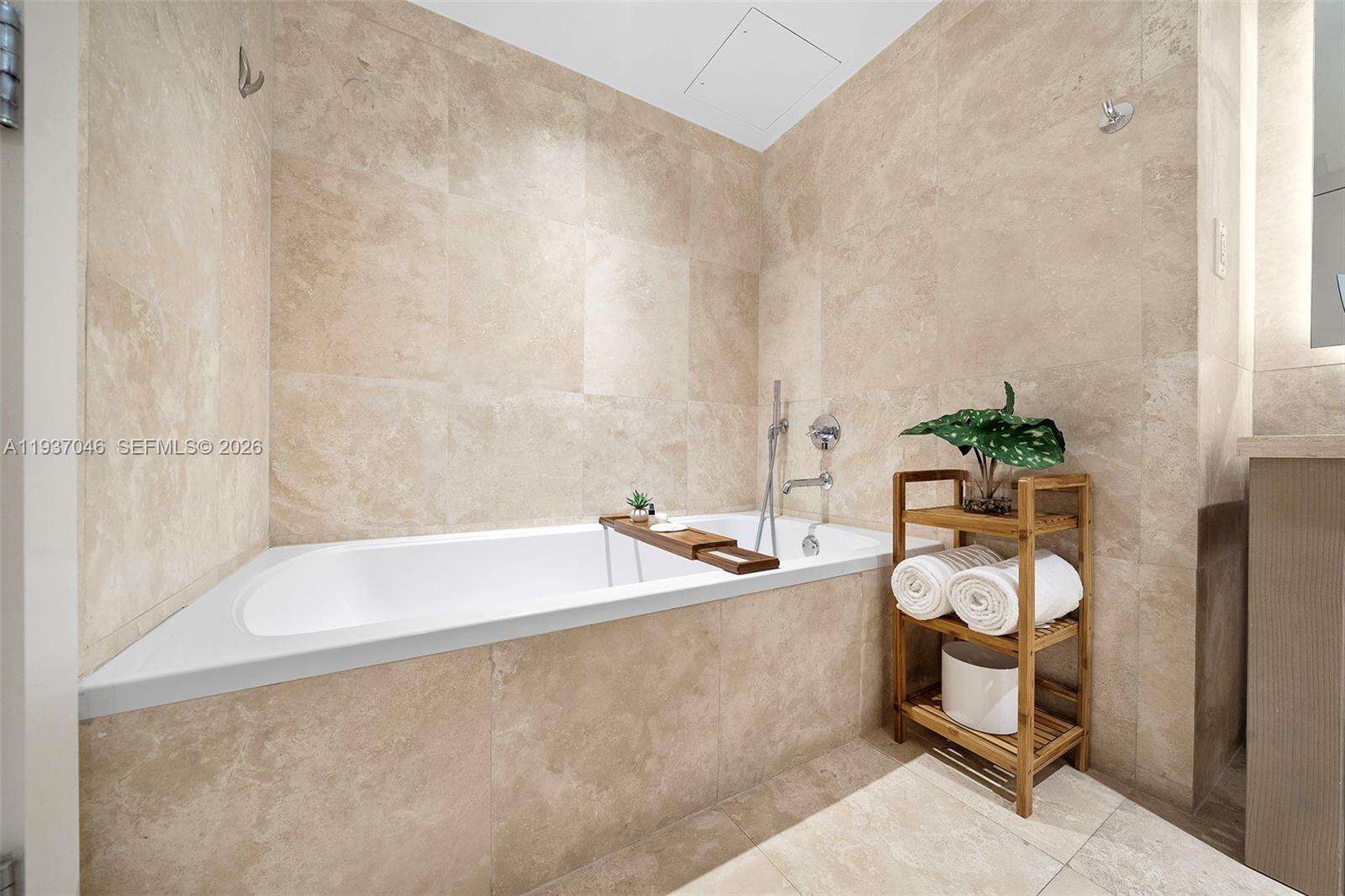 1 Hotel & Homes at 102 24 St, Miami Beach, FL 33139 - For Rent photo 23