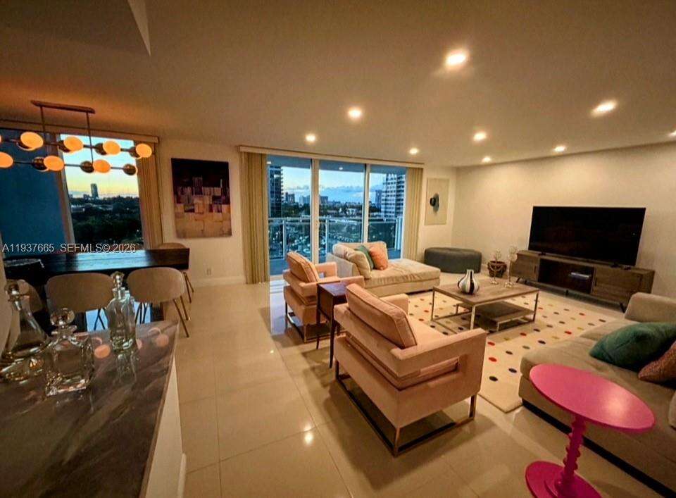 Parker Plaza at 2030 Ocean Dr, Hallandale Beach, FL 33009 - For Rent photo 21