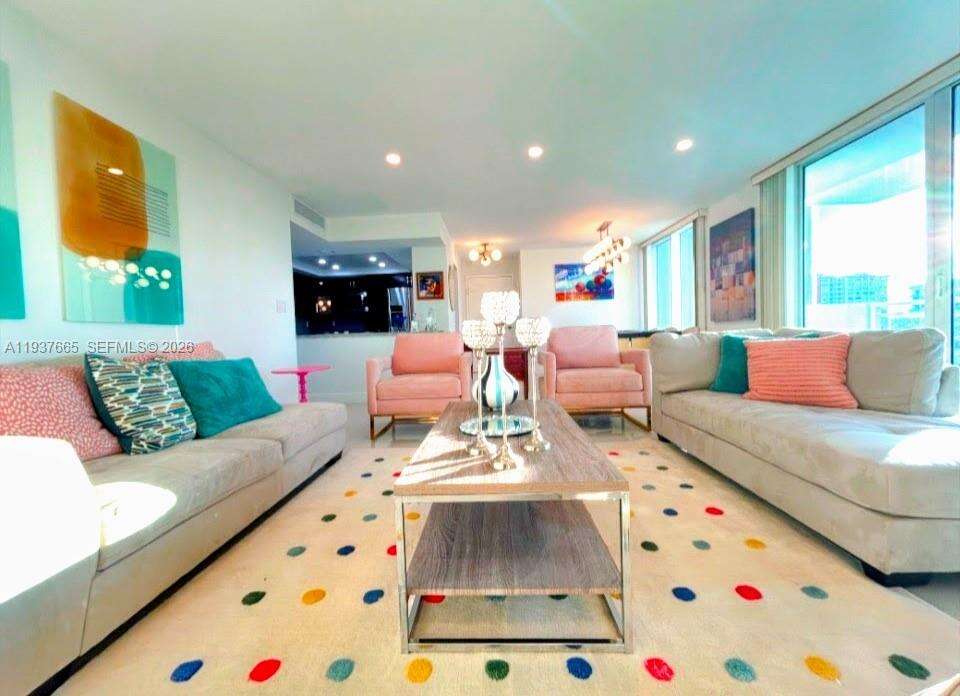Parker Plaza at 2030 Ocean Dr, Hallandale Beach, FL 33009 - For Rent photo 24