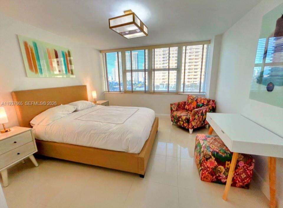 Parker Plaza at 2030 Ocean Dr, Hallandale Beach, FL 33009 - For Rent photo 37