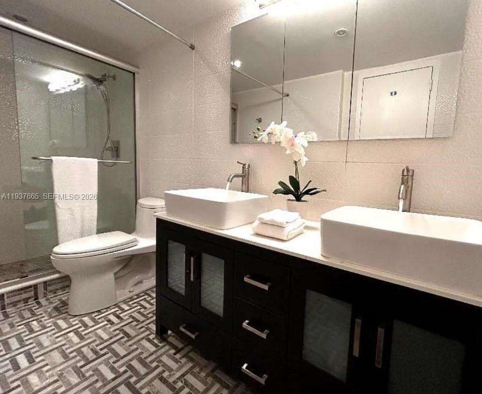 Parker Plaza at 2030 Ocean Dr, Hallandale Beach, FL 33009 - For Rent photo 40