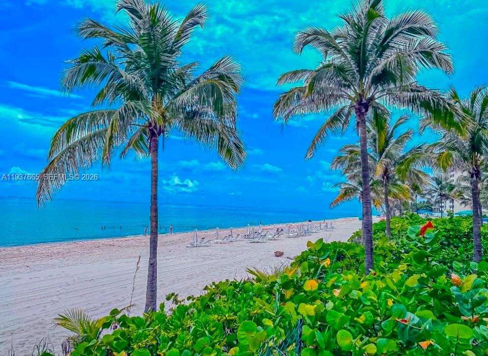 Parker Plaza at 2030 Ocean Dr, Hallandale Beach, FL 33009 - For Rent photo 57