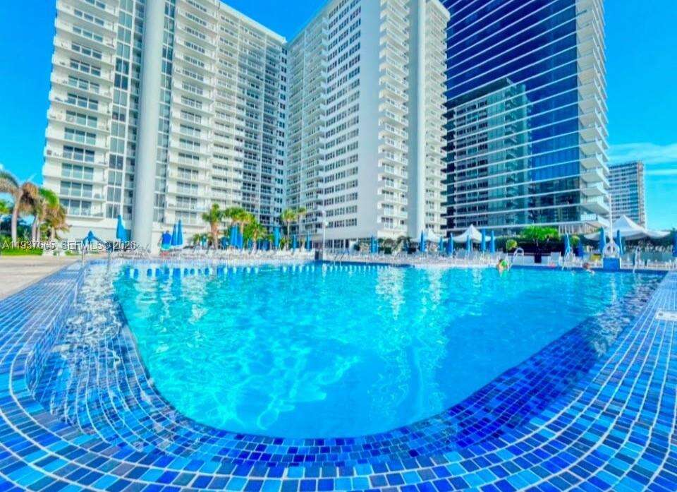 Parker Plaza at 2030 Ocean Dr, Hallandale Beach, FL 33009 - For Rent photo 61