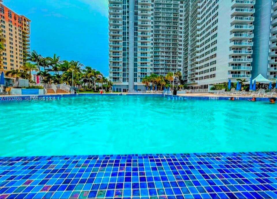 Parker Plaza at 2030 Ocean Dr, Hallandale Beach, FL 33009 - For Rent photo 62