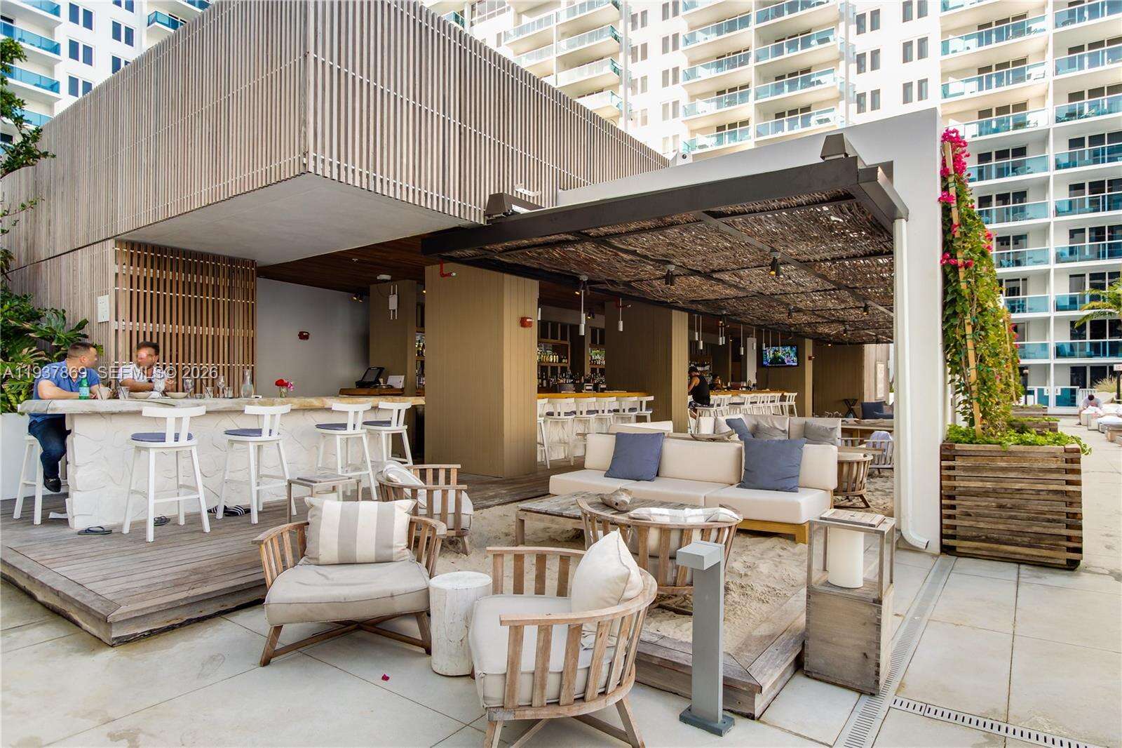 Roney Palace at 2301 Collins Ave, Miami Beach, FL 33139 - For Rent photo 11