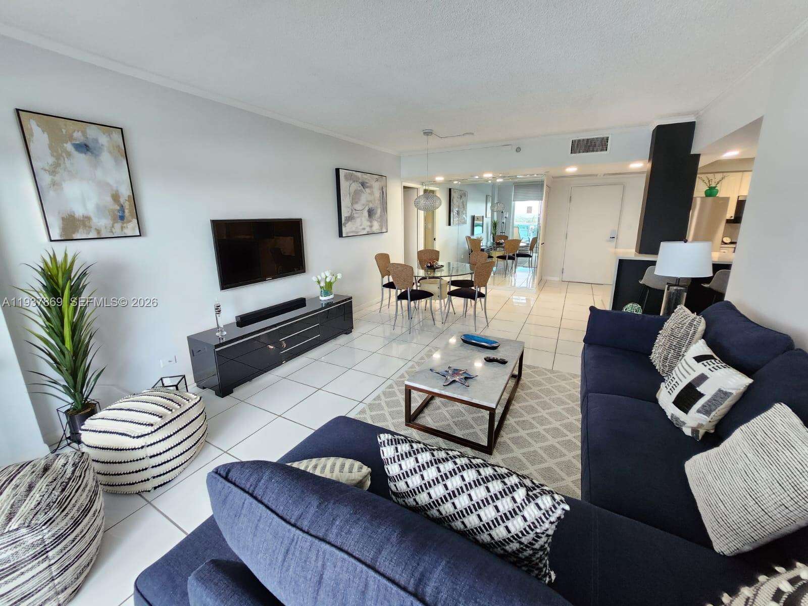 Roney Palace at 2301 Collins Ave, Miami Beach, FL 33139 - For Rent photo 13