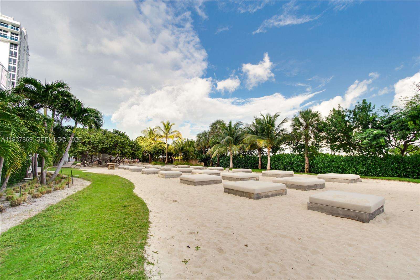 Roney Palace at 2301 Collins Ave, Miami Beach, FL 33139 - For Rent photo 29
