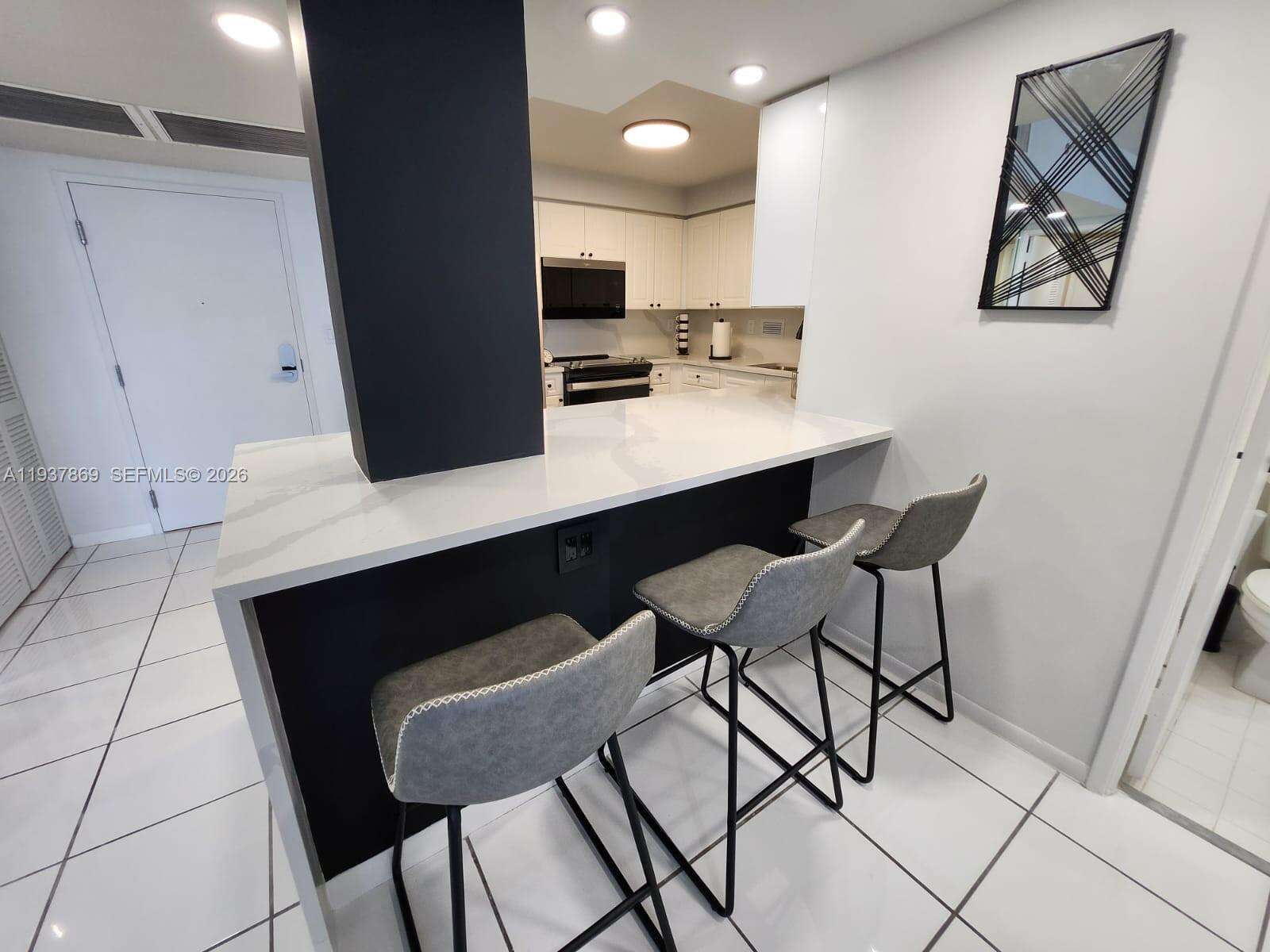 Roney Palace at 2301 Collins Ave, Miami Beach, FL 33139 - For Rent photo 9