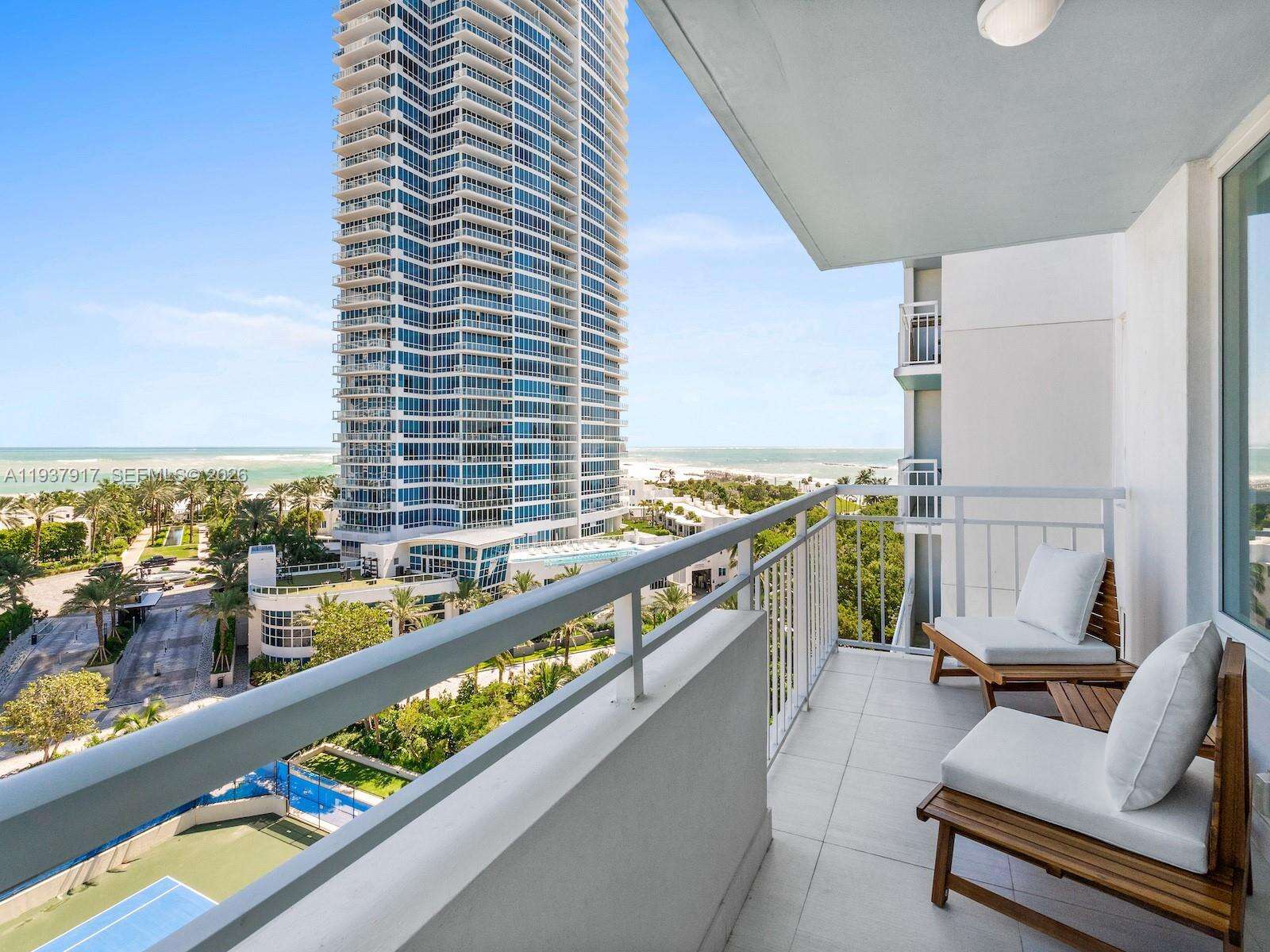 South Pointe Towers at 400 Pointe Dr, Miami Beach, FL 33139 - For Rent photo 12