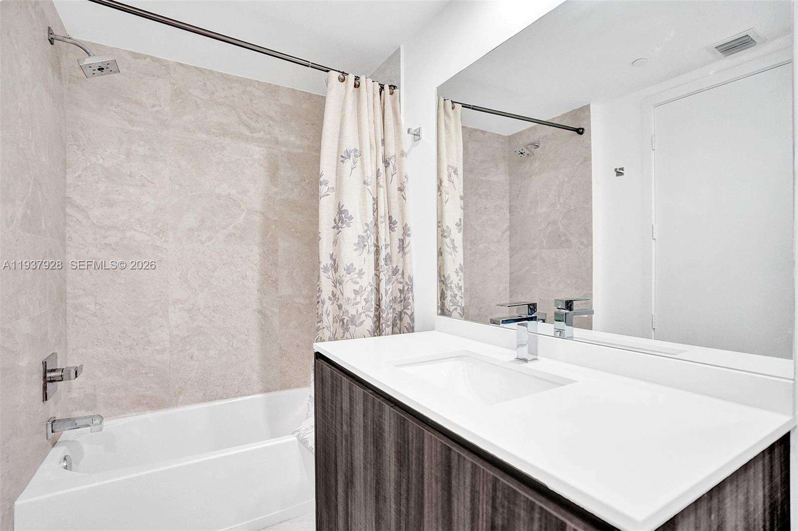 Aria On The Bay at Miami, FL 33132 - For Rent photo 10
