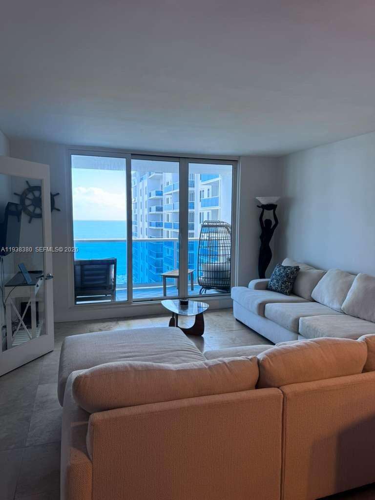 Roney Palace at 2301 Collins Ave, Miami Beach, FL 33139 - For Rent photo 7
