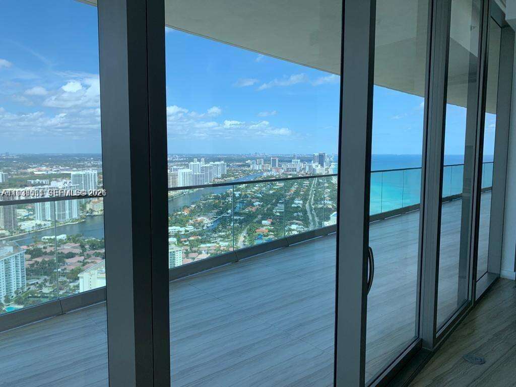Armani Casa at 18975 Collins Ave, Sunny Isles Beach, FL 33160 - For Rent photo 9