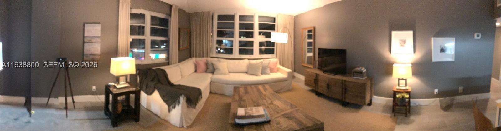 Decoplage at 100 Lincoln Rd, Miami Beach, FL 33139 - For Rent photo 1