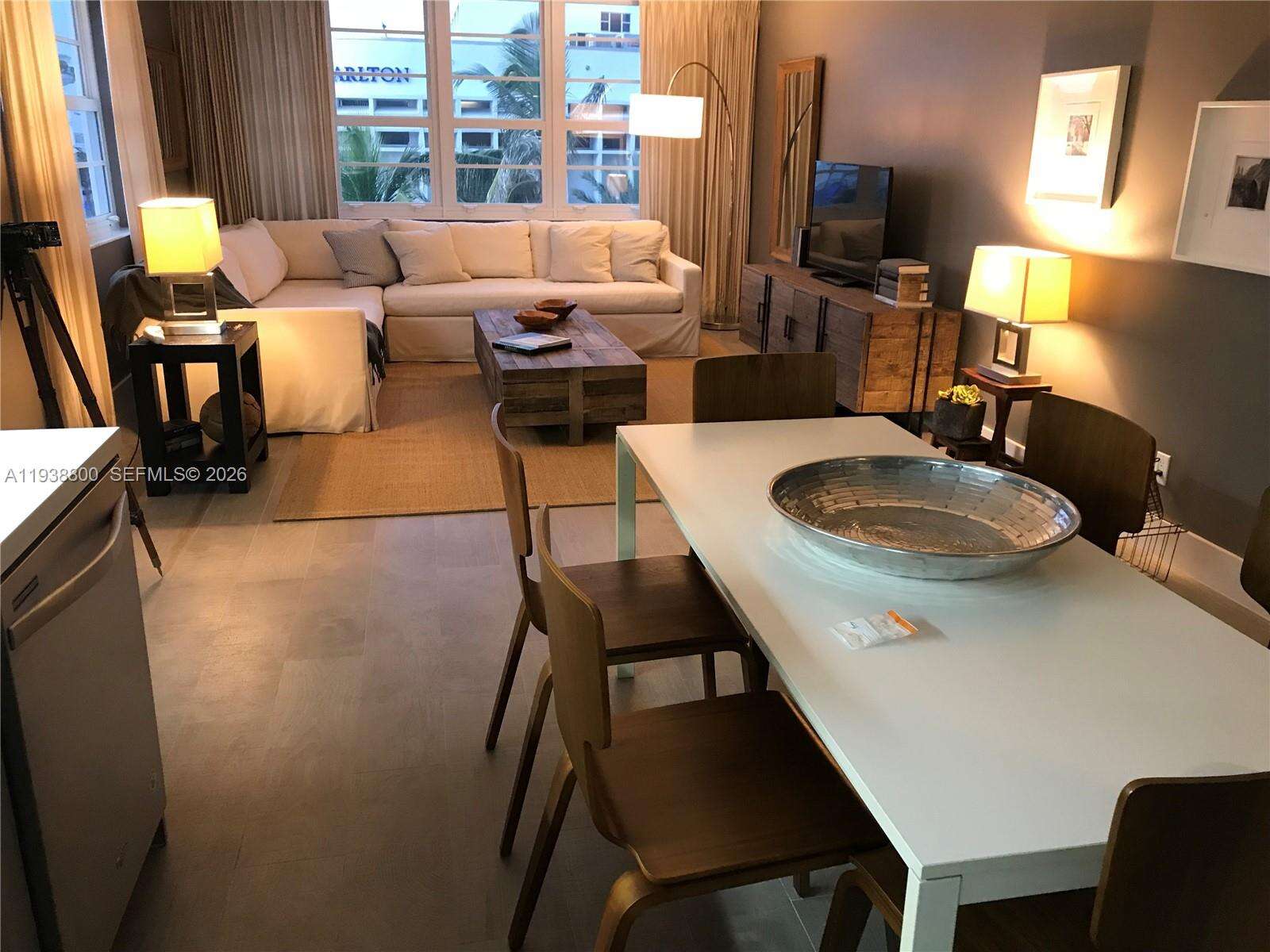 Decoplage at 100 Lincoln Rd, Miami Beach, FL 33139 - For Rent photo 3
