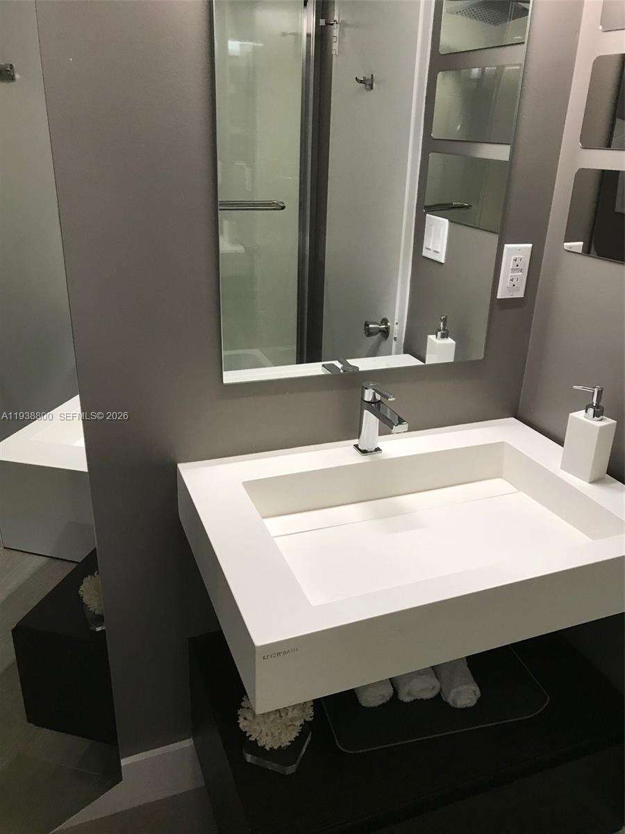 Decoplage at 100 Lincoln Rd, Miami Beach, FL 33139 - For Rent photo 28
