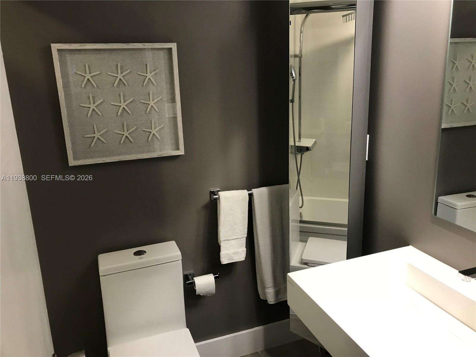 Decoplage at 100 Lincoln Rd, Miami Beach, FL 33139 - For Rent photo 29