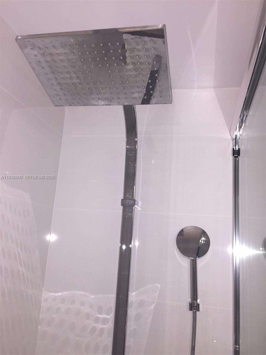 Decoplage at 100 Lincoln Rd, Miami Beach, FL 33139 - For Rent photo 34