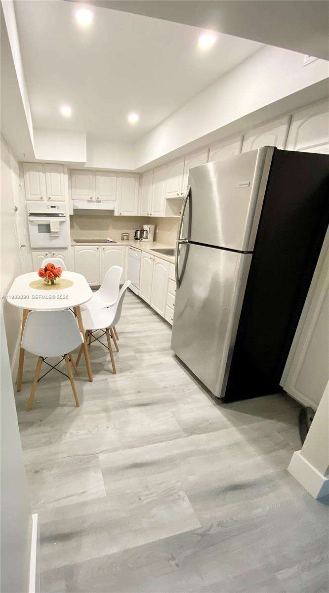Sian Ocean Residences at 4001 Ocean Dr, Hollywood, FL 33019 - For Rent photo 11