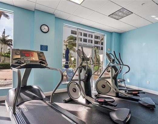 Sian Ocean Residences at 4001 Ocean Dr, Hollywood, FL 33019 - For Rent photo 14