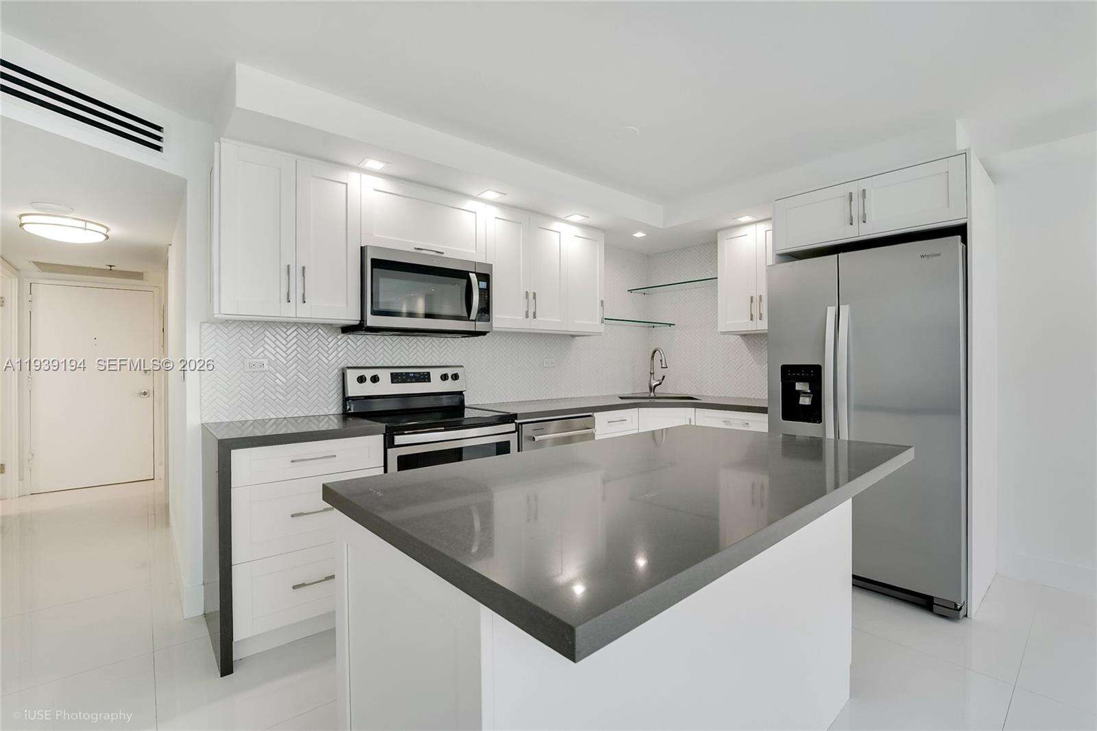 Maison Grande at 6039 Collins Ave, Miami Beach, FL 33140 - For Rent photo 1