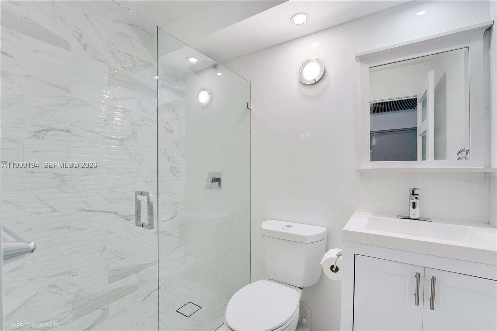Maison Grande at 6039 Collins Ave, Miami Beach, FL 33140 - For Rent photo 14