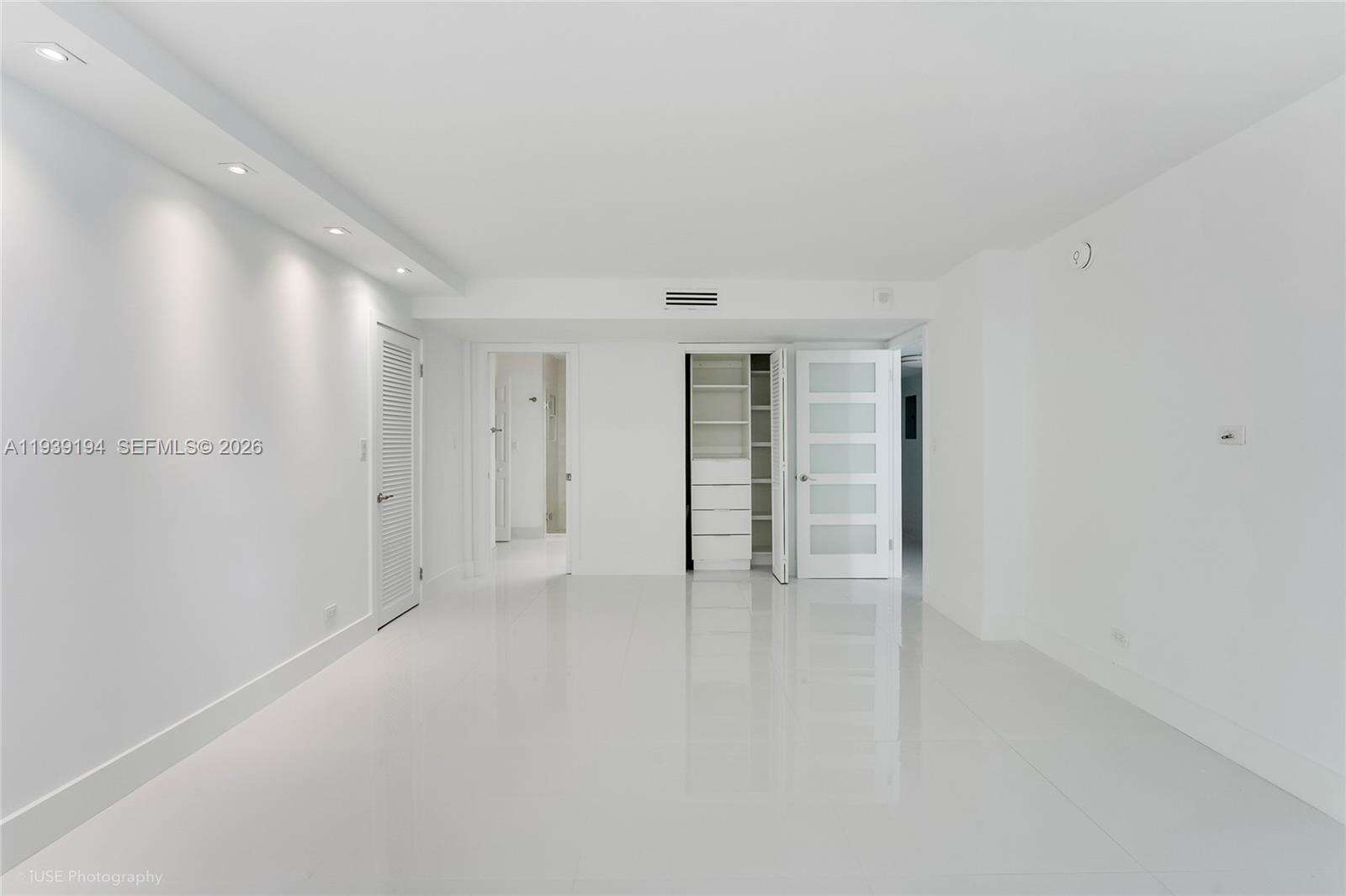 Maison Grande at 6039 Collins Ave, Miami Beach, FL 33140 - For Rent photo 6