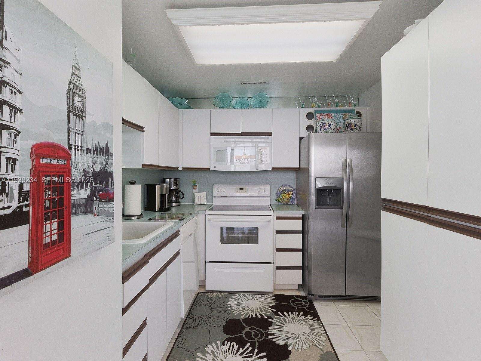 Alexander Towers at 3505 Ocean Dr, Hollywood, FL 33019 - For Rent photo 13