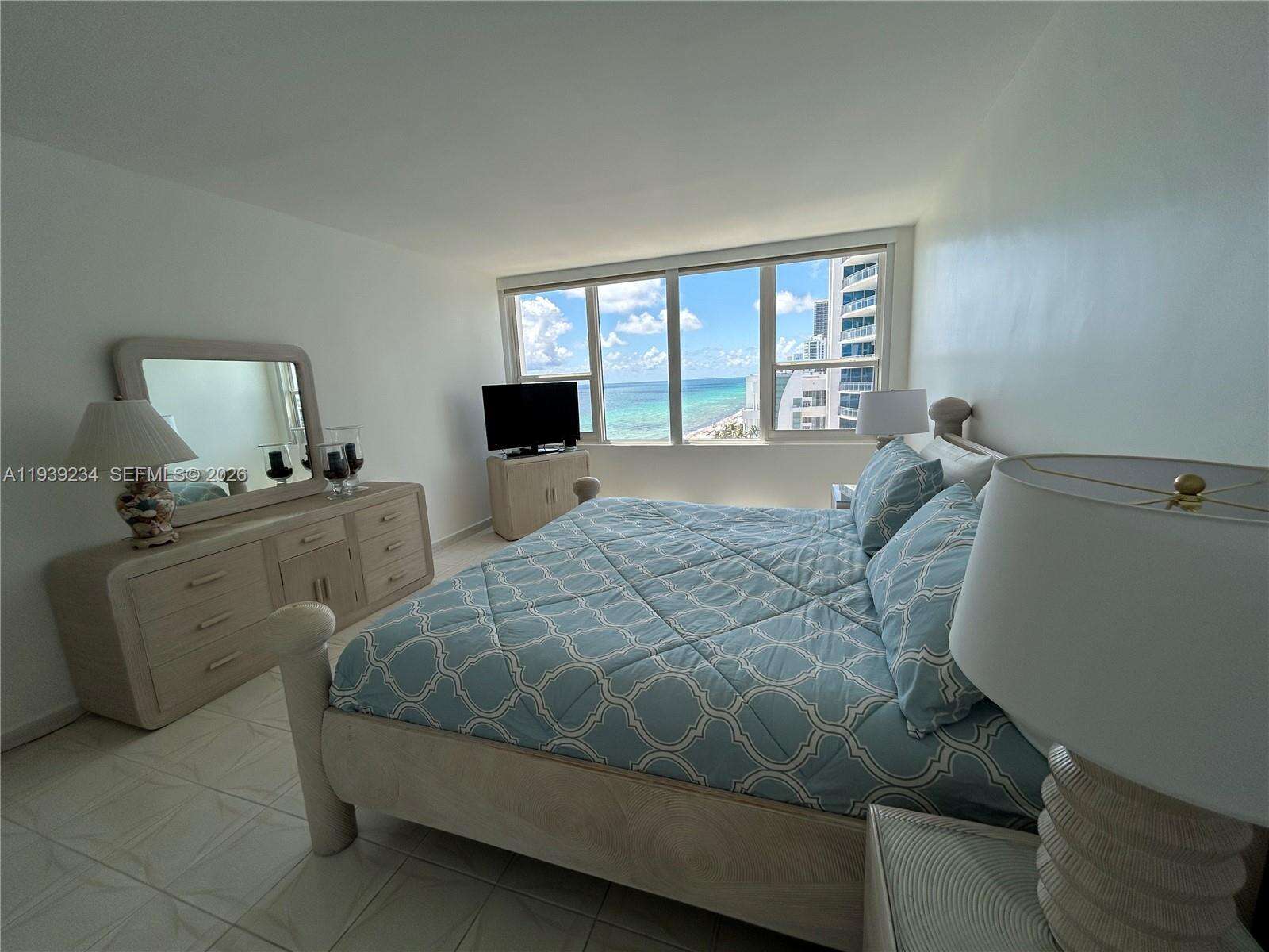 Alexander Towers at 3505 Ocean Dr, Hollywood, FL 33019 - For Rent photo 20