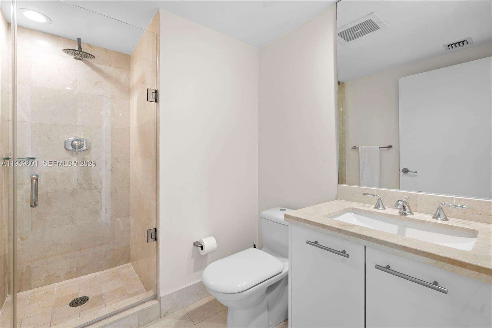 Central Carillon at 6801 Collins Ave, Miami Beach, FL 33141 - For Rent photo 12