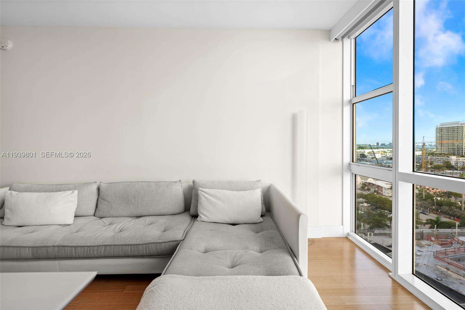 Central Carillon at 6801 Collins Ave, Miami Beach, FL 33141 - For Rent photo 20