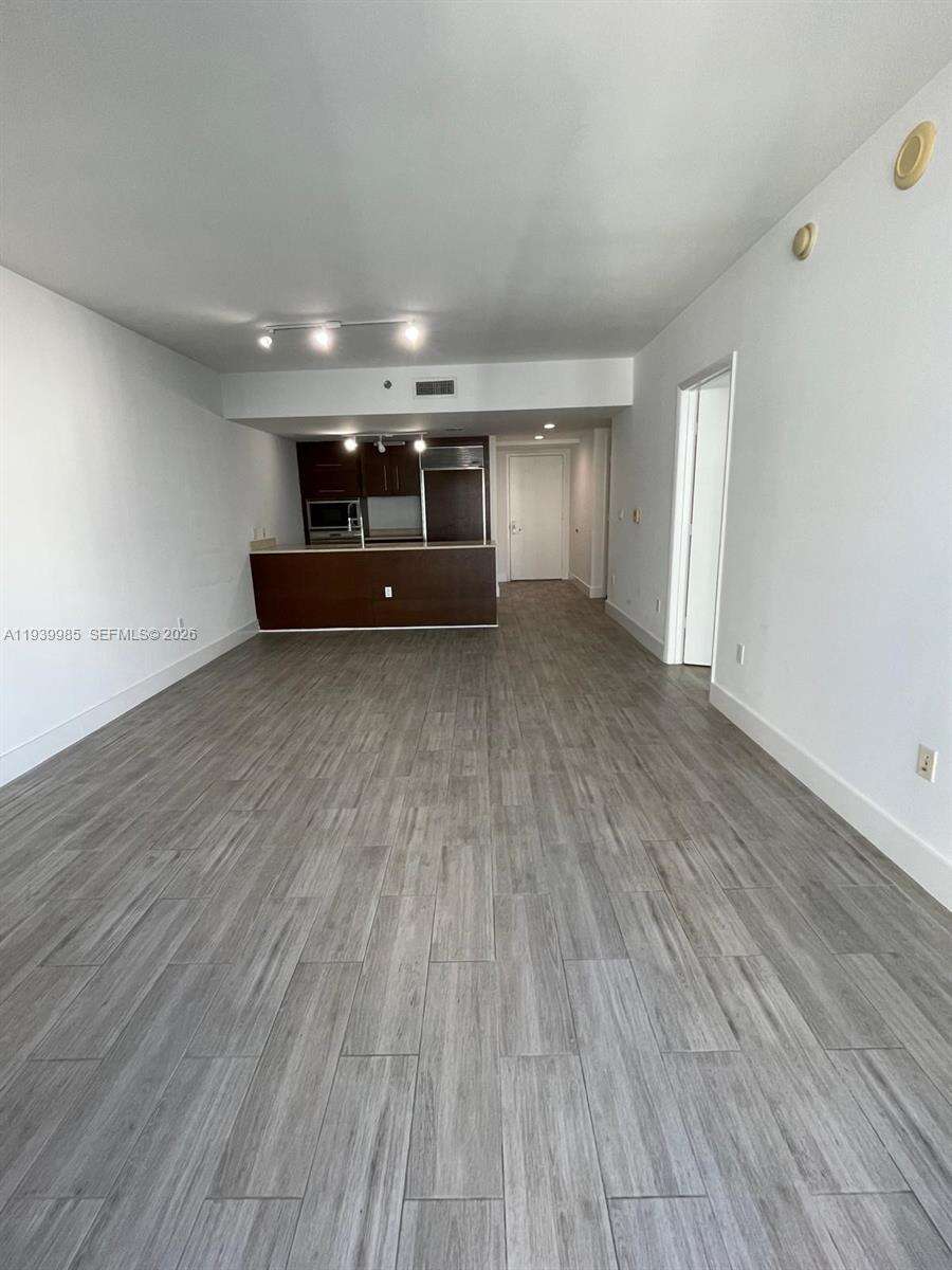 Icon Brickell 1 at 475 Brickell Ave, Miami, FL 33131 - For Rent photo 3